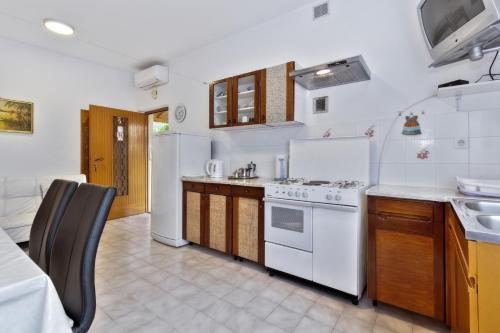 Apartment Mirjana