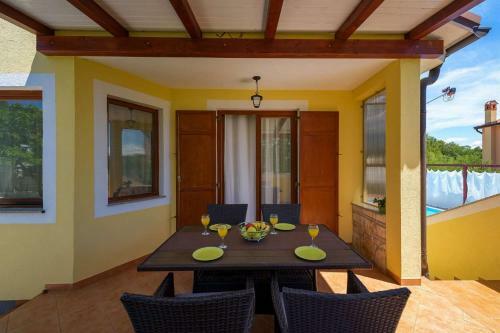 House Katti