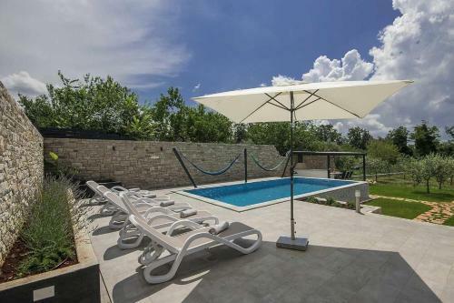 Villa Crystallina