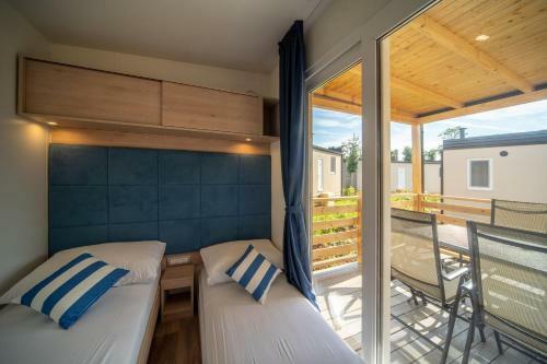 Mediteran Kamp Mobile Homes In Camping Park Umag