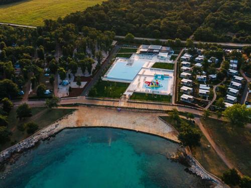Mediteran Kamp Mobile Homes In Camping Park Umag
