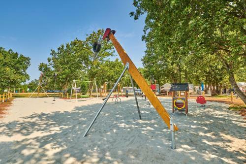 Mediteran Kamp Mobile Homes In Camping Park Umag