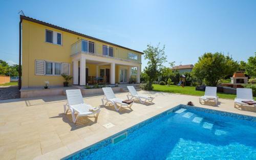 Hostal Villa Anica