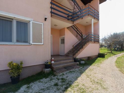 Apartment Ru?ica-1