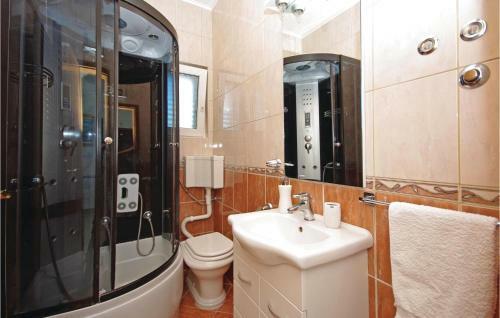 Holiday Home Umcani 06