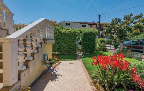 Apartments Ederina 290