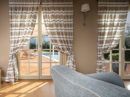 Classicly Constructed Villa In Vabriga With Pool
