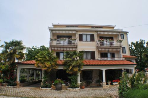 Hostal Haus Liliana