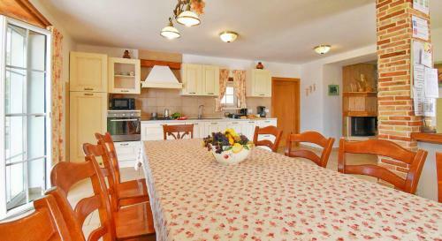 Luxury Villa Lemaliante