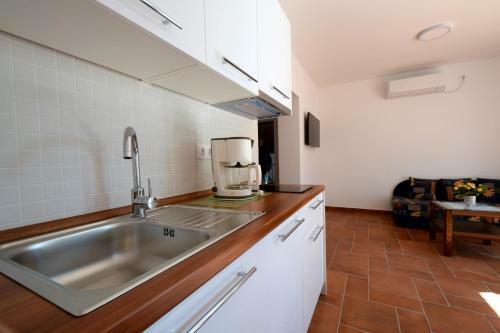 Hostal Apartments Vukas