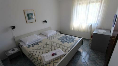 Hostal Apartments Miro