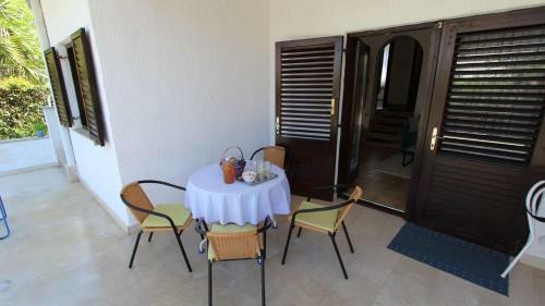 Hostal Apartments Miro