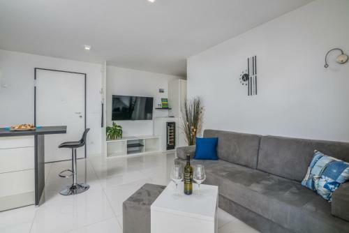 Prestige Apartments Joy