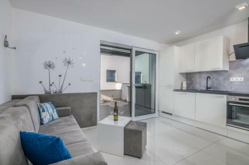 Prestige Apartments Joy