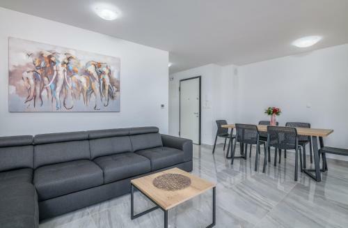 Prestige Apartments Joy