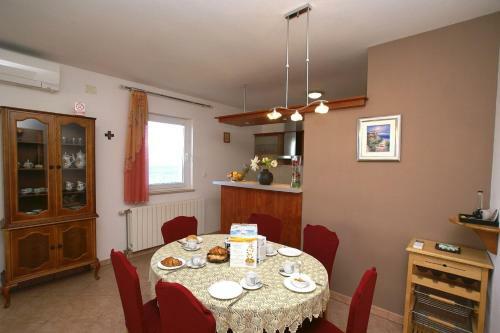 Apartment Andrina
