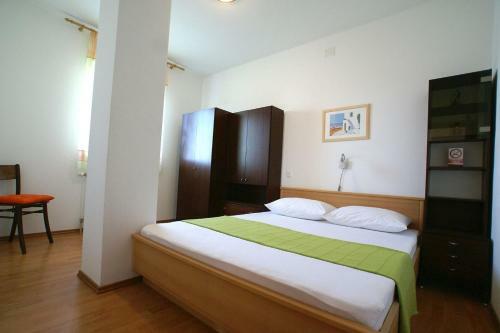 Apartment Andrina