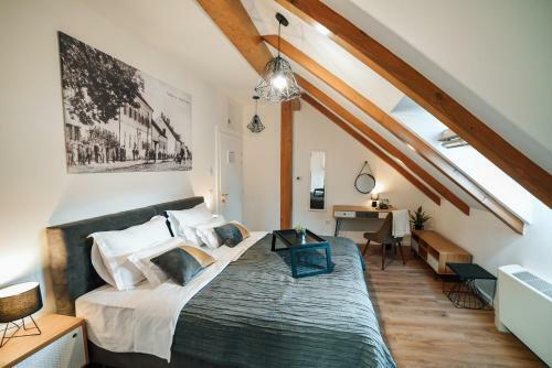 Hotel Chop Old House Rooms