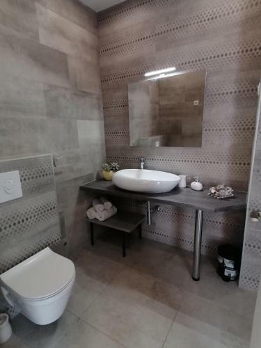 Holiday Home With Pool Arija
