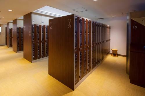 Sauna And Capsule Hotel Hollywood