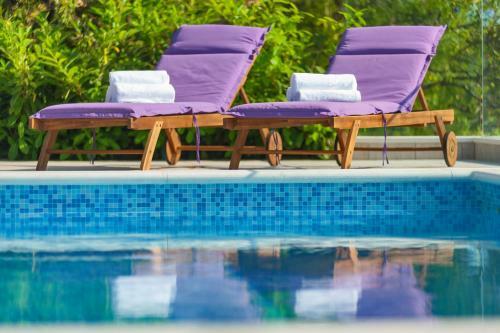 Villa Lucmar - Swimming Pool
