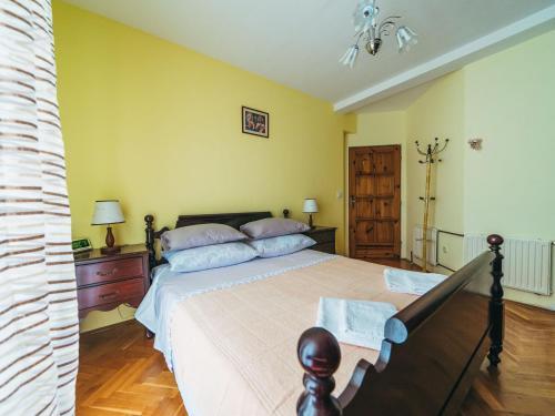 Charming Holiday Home In Grubine With Pool