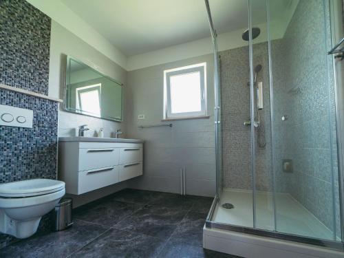 Charming Holiday Home In Grubine With Pool