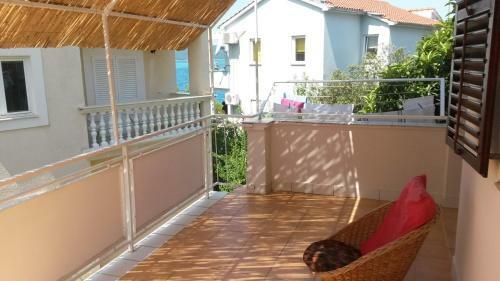 Apartment Ivan - 35 M From Sea