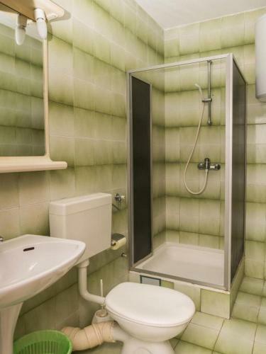 Apartments Gaj Brodarica