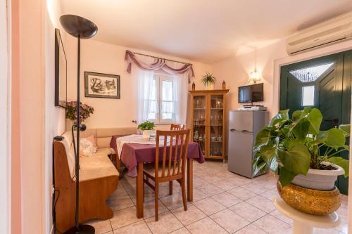 Apartments Jadric