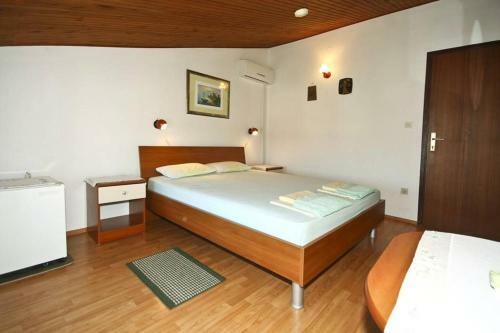 Hostal Guesthouse Viktoria