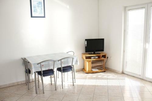 Apartments Ante - 30 M From Sea