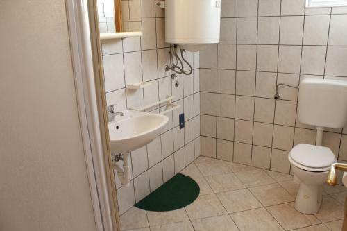 Apartments Ante - 30 M From Sea