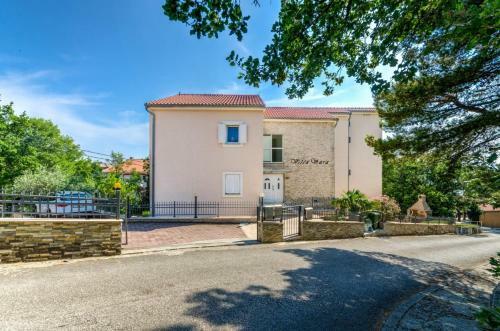 Apartamentos Villa Sara
