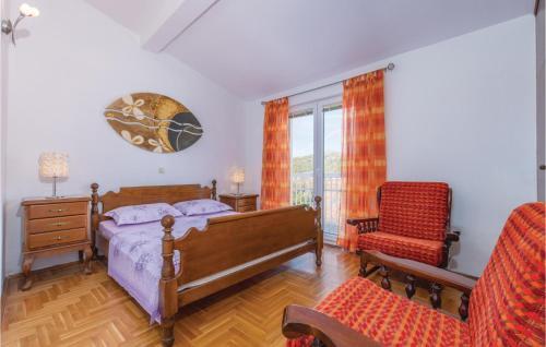 Six-bedroom Holiday Home In Seget Vranjica