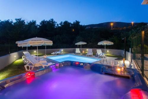 Villa Honey
