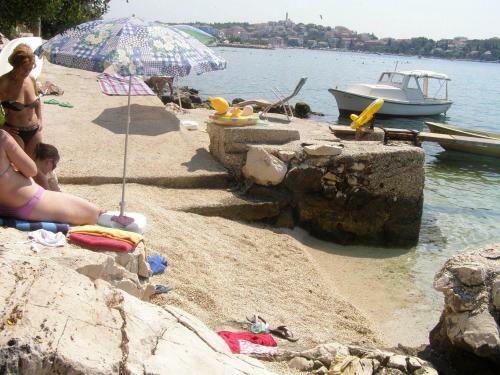 Apartments ?eki - 20m From Sea