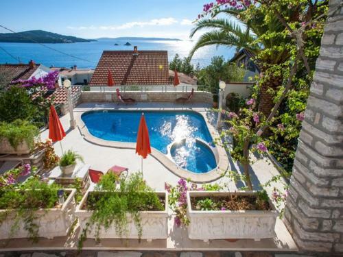 Stone Holiday Home With Pool