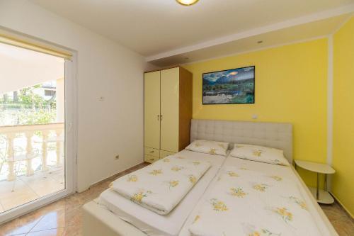Apartments Janya