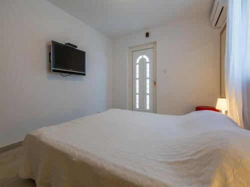 Apartments Azzaro