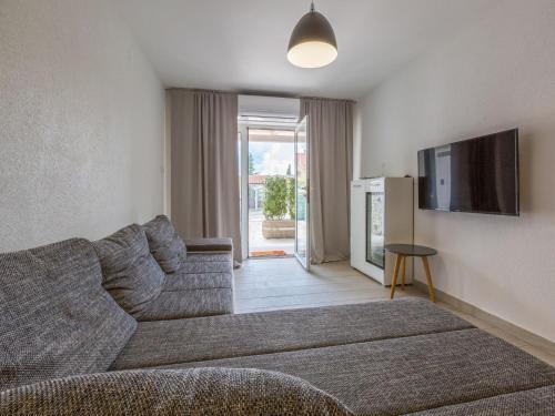 Apartments Azzaro