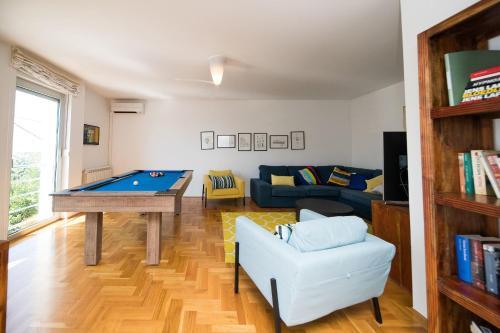 Villa Jely