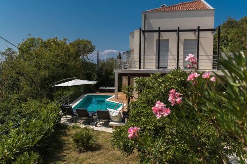 Villa Jely