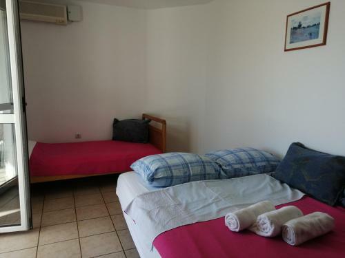 Family Apartments With See View