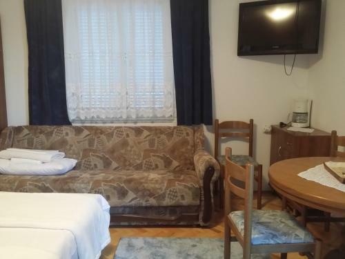 Family Apartments With See View