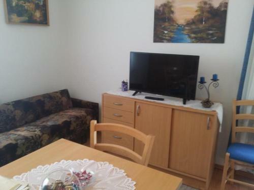 Family Apartments With See View