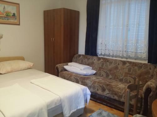 Family Apartments With See View