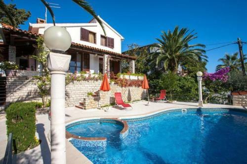 Villa Masha