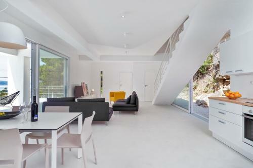 Villa V - Private Pool, Special Location & Surroundings