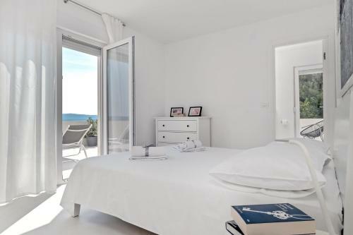 Villa V - Private Pool, Special Location & Surroundings